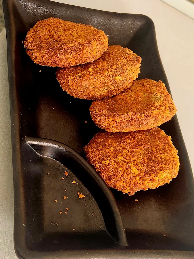 Fresh cutlets at Tea Nook
